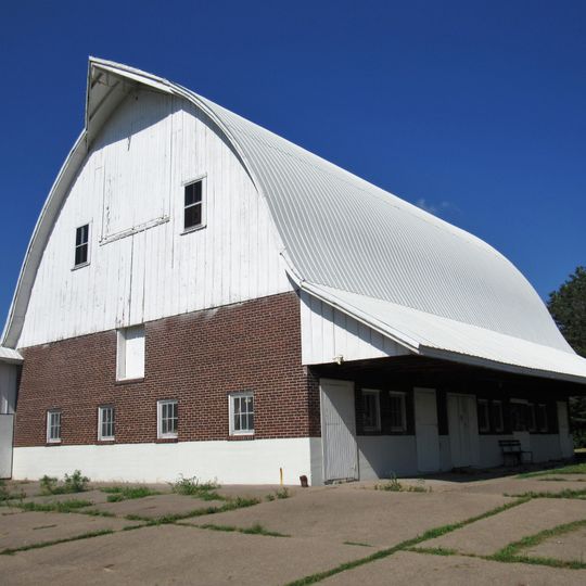 Muscatine County Home Dairy Barn