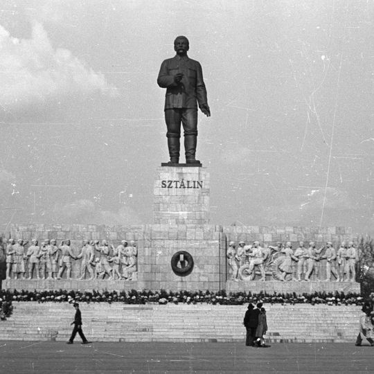 Monumento a Stalin