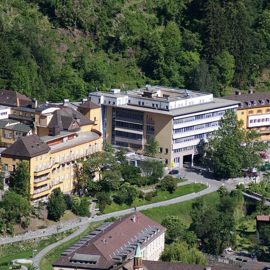 Betten- und Kapellentrakt/Trakt A und B d. Krankenhauses d. Barm. Schwestern