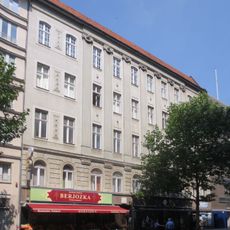 Wohn- und Geschäftshaus Passauer Straße 4