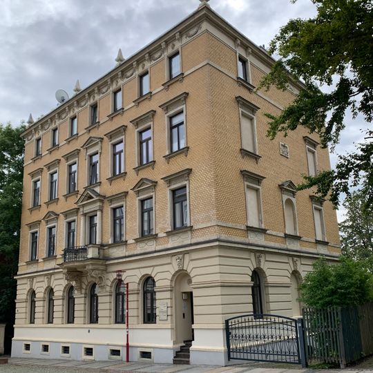 Mietshaus Weinkellerstraße 36