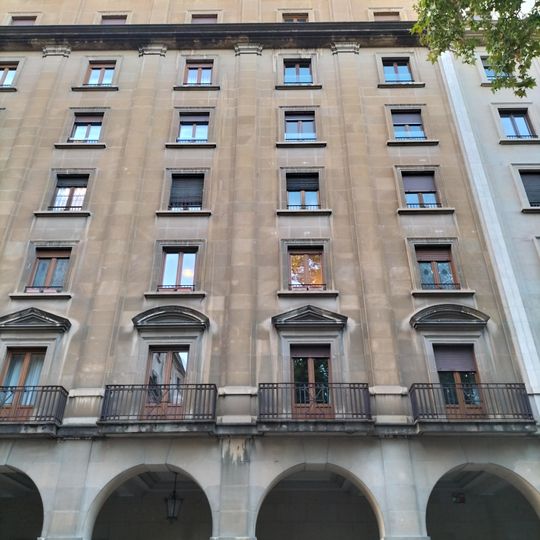 Pza. Conde Rodezno 02-04