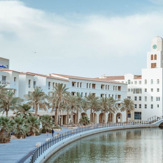 Copthorne Lakeview Hotel