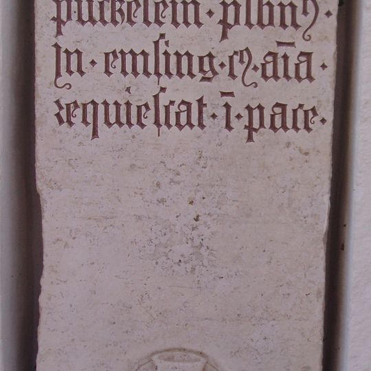 Grabmal Morsbacher Straße 15; Morsbacher Straße 17 in Titting