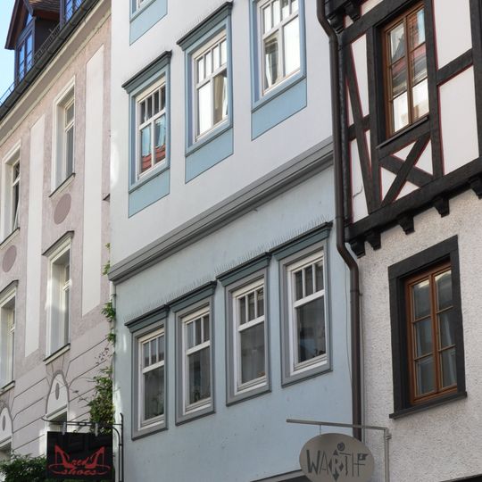 House Eisenbahnstraße 1