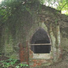 Ruiny grobowca rodowego