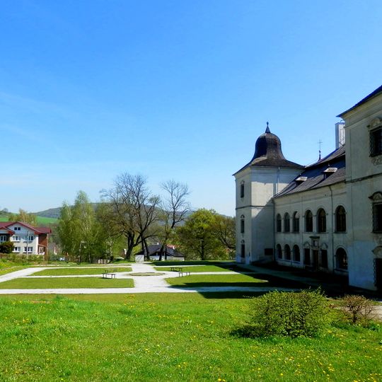 Veľký barokový kaštieľ, park