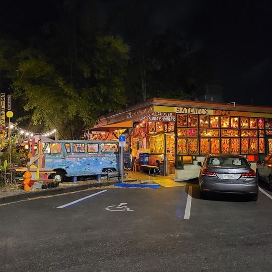 Satchel's Pizza