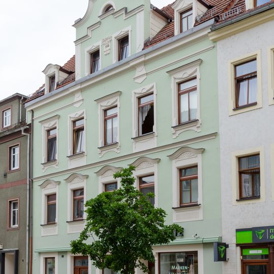 Wohnhaus in geschlossener Bebauung Breite Straße 20