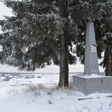 Памятник-обелиск на братской могиле погибших красноармейцев (Бархатиха)