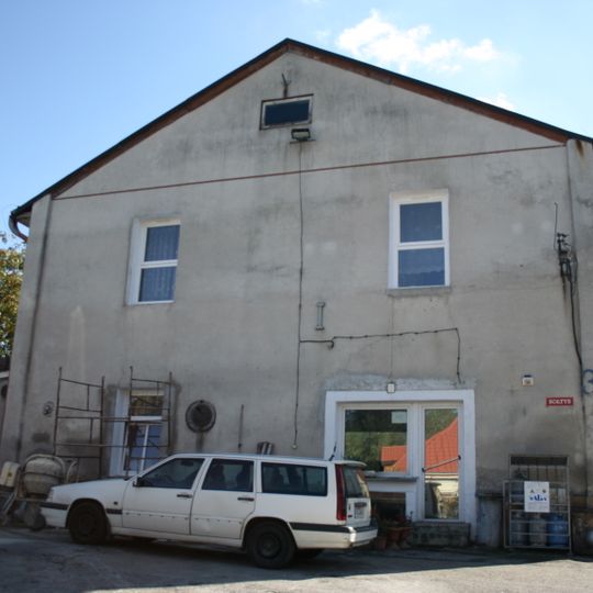 Zamek, ob. mleczarnia