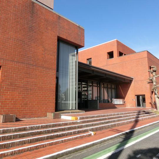 Maebashi Shiritsu Toshokan