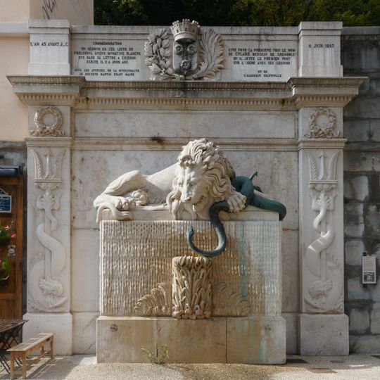 The Lion and Serpent fountain