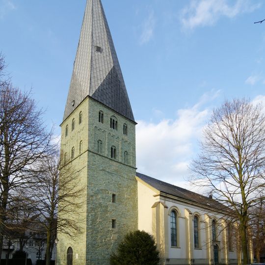 Pauluskirche, Kamen