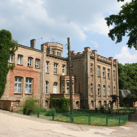 Palace in Kawęczyn