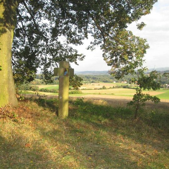 Kříž na křížové cestě u Počepic - 9. zastavení