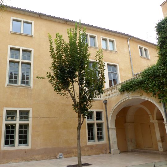 Hôtel Novi de Caveirac