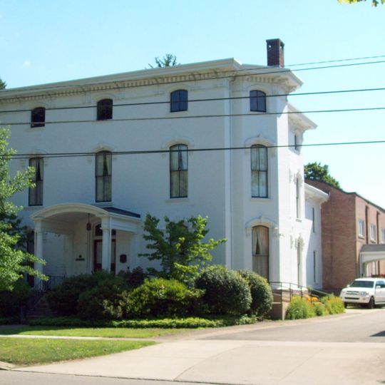 Woman's Club of Warren