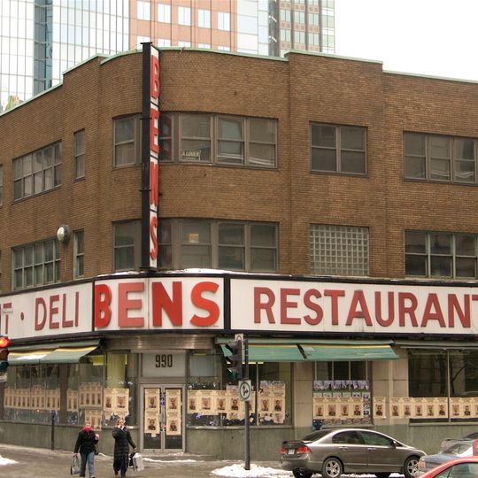 Bens De Luxe Delicatessen & Restaurant