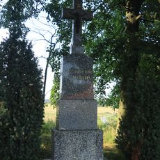 Kříž v severní části Častotic