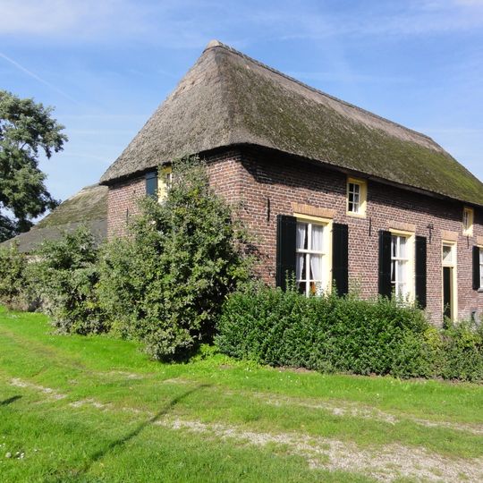 Van Balverenlaan 5, Leur