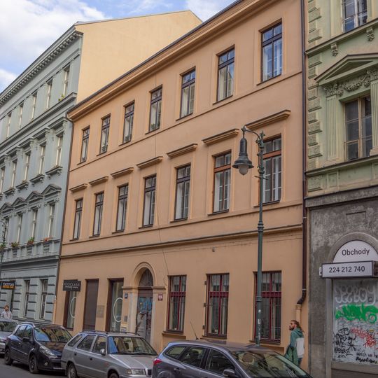 Klasicistní nájemní Dům