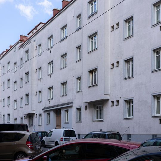 Wohnhausanlage Odoakergasse 10–18