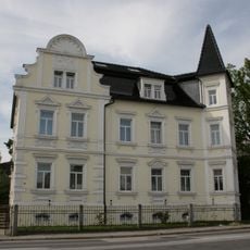 Mietvilla mit Einfriedung Bautzener Straße 13