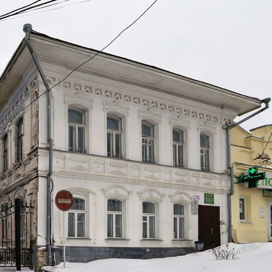 Дом Шаровых