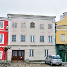 Wohn- und Geschäftshaus