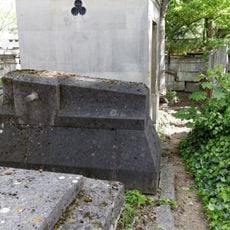 Grave of Sauveur