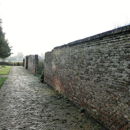 Heemstede: moestuinmuur