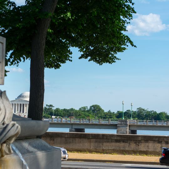 Kutz Memorial Bridge