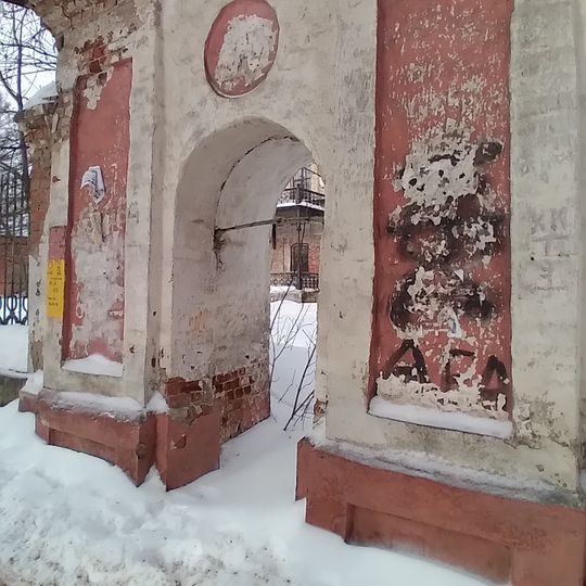 Ограда с воротами