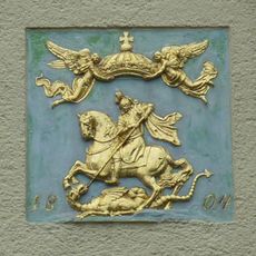 Relief an Giebelwand eines Nebengebäudes Hauptstraße 9