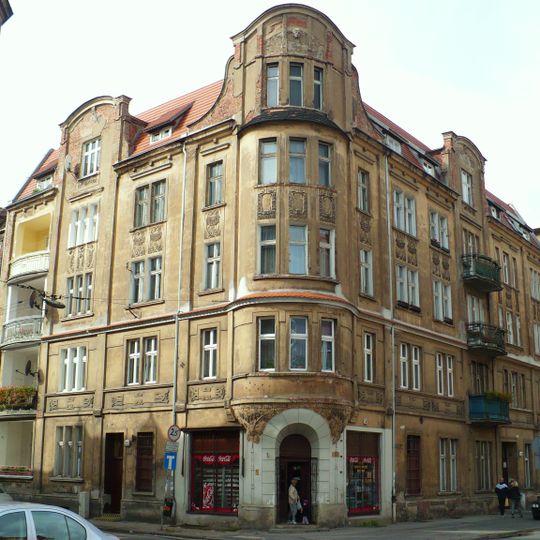 Kordeckiego 14 / Świętej Trójcy 29