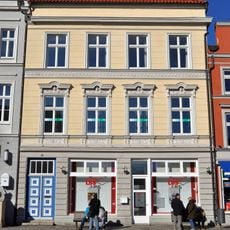Neuer Markt 8 (Stralsund)