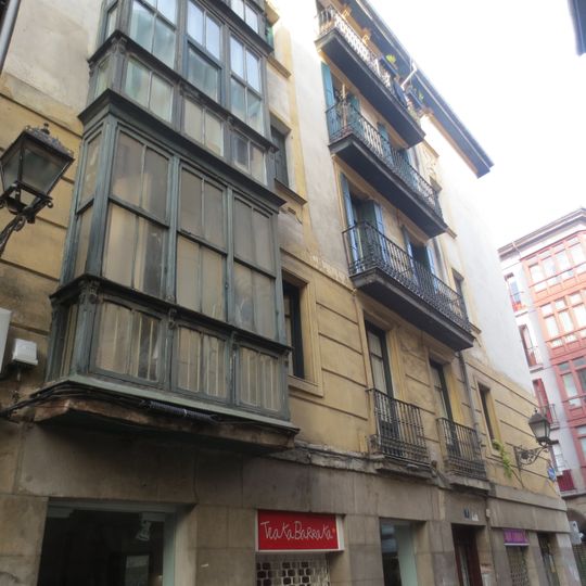 Casa Bidebarrieta 1