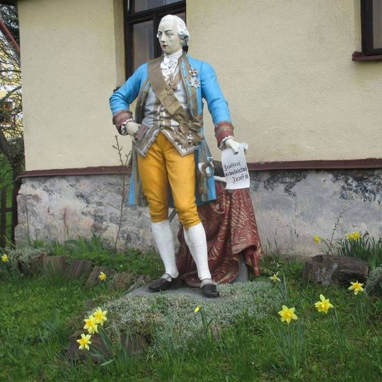 Socha císaře Josefa II v Markoušovicích