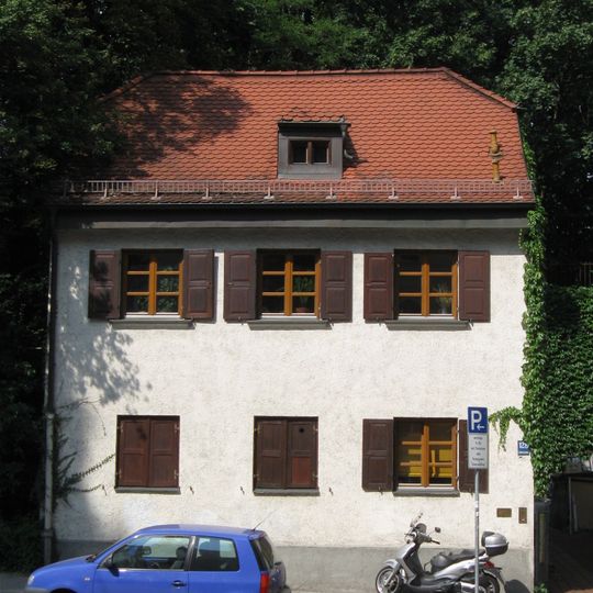 Lindwurmstraße 128