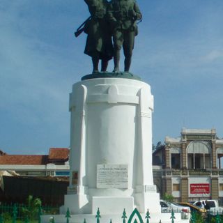 Monument Demba et Dupont