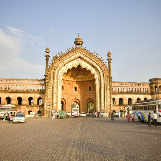 Rumi Darwaza