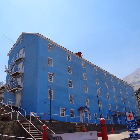 EDNI-150 Singles residential building