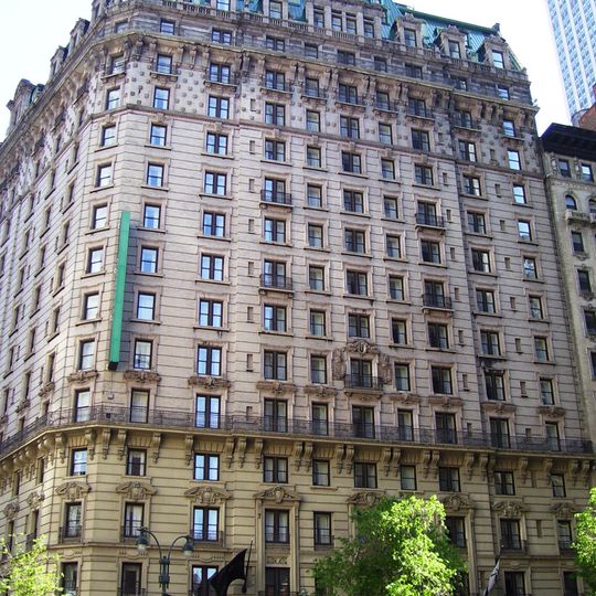 Martinique New York on Broadway