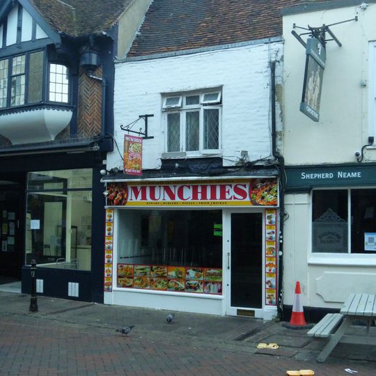 15, St Peter's Street