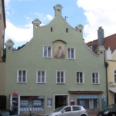 Wohn- und Geschäftshaus