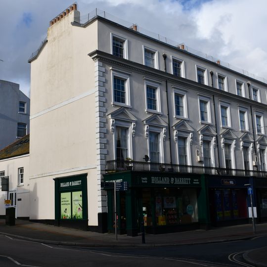 14-17, Wellington Street