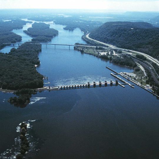 Lock and Dam No. 7