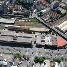 Imóvel à Rua Aarão Reis, nº 423