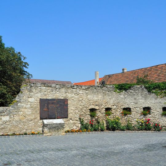 Stadtbefestigung, Zwingermauer